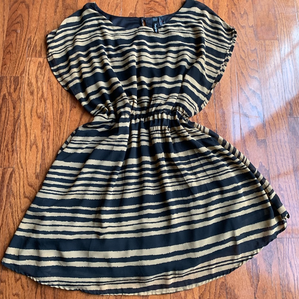 Fun&Flirt Strip Short Dress